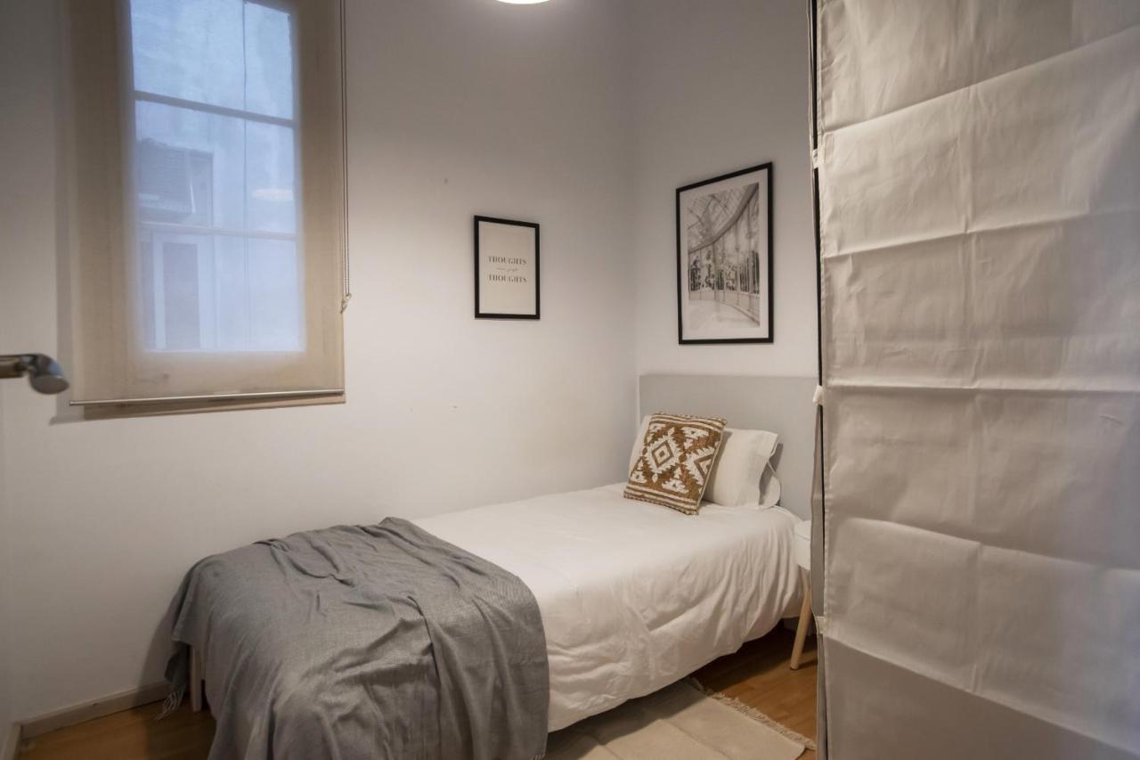 32Par1009 - Big And Spacious Apartment Downtown Barcelona Exterior photo
