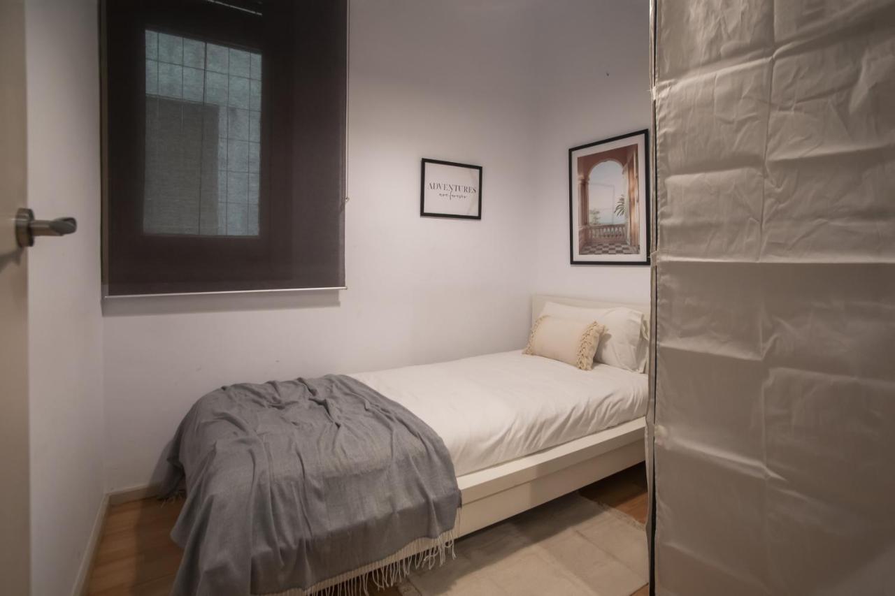 32Par1009 - Big And Spacious Apartment Downtown Barcelona Exterior photo