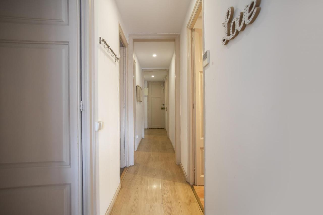 32Par1009 - Big And Spacious Apartment Downtown Barcelona Exterior photo